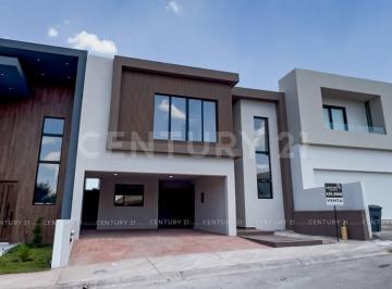 Casa · 335m² · 4 Recámaras · Casa en Venta en Bosque Real L, Chihuahua, Chih.
