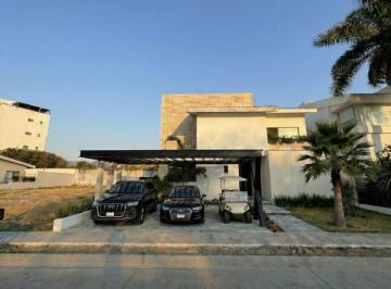 Casa de 3 habitaciones, Emiliano Zapata · Residencia de Alto Nivel en Paraíso Country Club