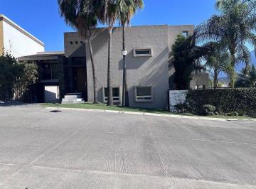 96a5bc394a7f294f792a05a268dcbbc8bbb7f0fe970394d8304c9233ace4fdfa · Casa en Venta Lomas del Hipico