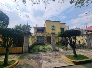 Casa de 3 habitaciones, Tlalpan · Casa en Prados Coapa Frente Al Parque con Pluma de Acceso Controlado