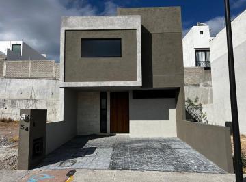 82572a32bc0ff90b9d41a95a37d511b3145108b590374e516c92e29ddffa82db · Casa en Venta en Capital Sur, Querétaro