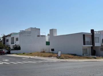 Terreno / Lote , El Marqués · Terreno en El Mirador, El Marqués Querétaro, Esquina y Cerca de Jardín Principal