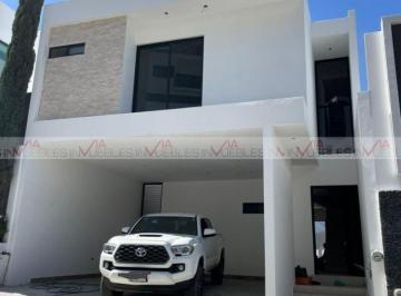 Casa · 260m² · 3 Recámaras · 2 Estacionamientos · Casa en Renta en Residencial Vistalta
