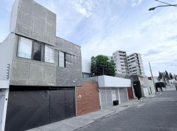 Casa de 4 habitaciones, Puebla · Casa en Venta de 4 Recámaras San José Vista Hermosa. Zona Ibero, Puebla