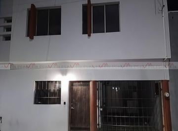 Casa · 165m² · 5 Recámaras · 2 Estacionamientos · Casa en Renta en Monterrey