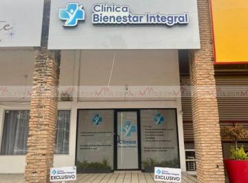 Local comercial · 100m² · 2 Estacionamientos · Local Comercial en Renta en Las Cumbres