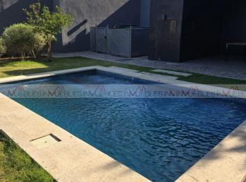 Departamento · 167m² · 3 Recámaras · 2 Estacionamientos · Departamento en Renta en Jardines del Contry