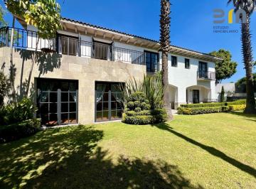 Casa en condominio · 1449m² · 7 Recámaras · 12 Estacionamientos · Bosque de Las Lomas. Dos Casas en Venta en Condominio