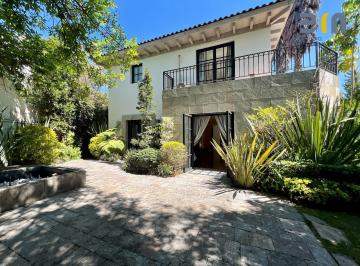 Casa en condominio · 1579m² · 7 Recámaras · 12 Estacionamientos · Bosque de Las Lomas. Dos Casas en Venta en Condominio