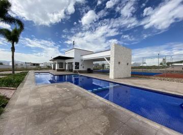 Casa en condominio de 2 habitaciones, El Marqués · Casa en Venta de 1 Nivel en Ciudad Maderas Marques, Qro.