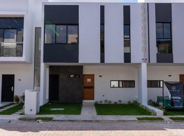 fdab29ebe8ea5a69ce519428c438b93c491f77e3d038a92f26745f4feb2ab63f · Venta en Residencial Arbolada