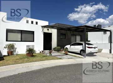 Casa · 168m² · 3 Recámaras · 2 Estacionamientos · Kl/ Hermosa Casa de Una Planta, Dentro de Privada con Vigilancia.