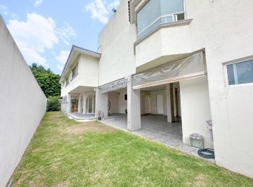 Casa · 655m² · 3 Recámaras · 2 Estacionamientos · Casa en Venta en Fraccionamiento Puerto de Hierro