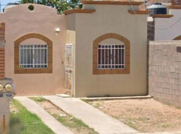 Casa de 2 habitaciones, Chihuahua · Casa en Venta, Colonia Los Girasoles III Etapa, por Remate, Excelente Oportunidad de Inversión