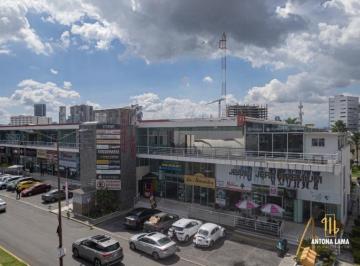 Local comercial · 50m² · 1 Estacionamiento · Local en Renta en Pabellón Lomas de Angelópolis, Puebla