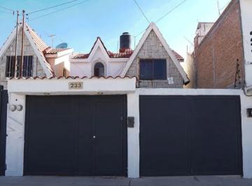 Casa de 4 habitaciones, Aguascalientes · Casa en Venta en Av Maple, Fracc. Hda. El Cobano