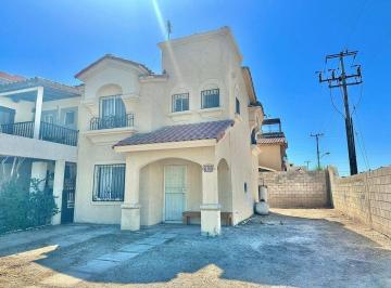 Casa de 3 habitaciones, Mexicali · Casa en Renta en Villa Toledo 1
