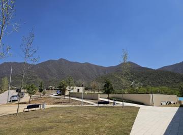 Terreno / Lote · 250m² · Venta de Terreno Residencial en Carretera Nacional