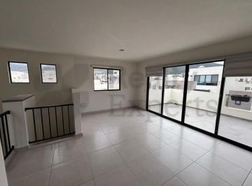 Casa · 208m² · 3 Recámaras · 2 Estacionamientos · - Cr Casa Renta en Dominio Cumbres