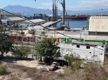 Terreno / Lote · 2847m² · Terreno en Venta en Frente del Puerto Más Importante del País.