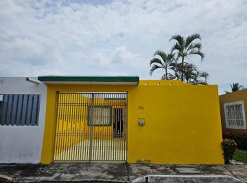 Casa de 2 habitaciones, Medellín · Casa en Venta en Fraccionamiento Puente Moreno