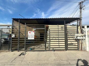 Casa de 2 habitaciones, Mexicali · Casa en Venta en Villas del Colorado - con 2 Departamentos