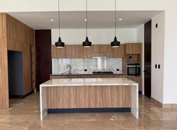 Casa de 3 habitaciones, Mérida · Casa de Una Planta en Privada, Ubicada en Xcanatun, Mérida