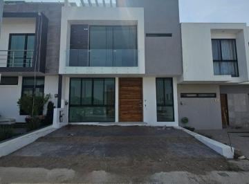Casa de 4 habitaciones, Tlajomulco de Zúñiga · Casa en Venta en Casa Fuerte - Baluarte 67