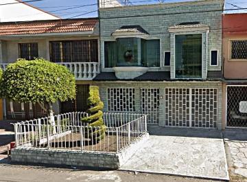 Casa de 3 habitaciones, Ecatepec de Morelos · Casa en Venta en El Estado de Mexico Ecatepec de Morelos Jardines de Santa Clara