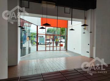 Local comercial · 89m² · 2 Estacionamientos · Local en Planta Alta en Renta en Plaza Xanat