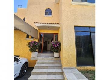 Casa de 3 habitaciones, Jiutepec · Venta Casa Junto Al Rio Cuernavaca