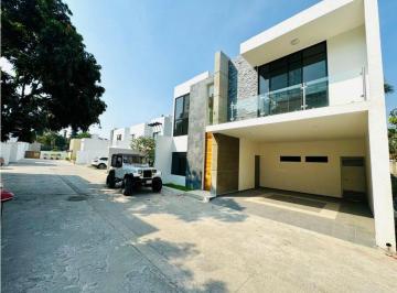 Casa de 3 habitaciones, Emiliano Zapata · Venta Casa Lomas de Cuernavaca Morelos