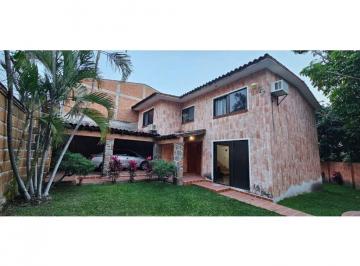 Casa de 4 habitaciones, Temixco · Venta de Casa en Burgos Temixco Morelos