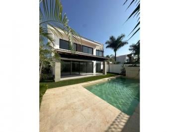 Casa de 5 habitaciones, Emiliano Zapata · Venta Residencia Paraiso Country Zapata Morelos