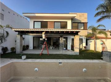 Casa de 5 habitaciones, Emiliano Zapata · Venta Residencia Paraiso Country Zapata Morelos