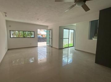 1 · Casa en Venta en Fraccionamiento Montealban en Merida Yucatan