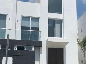 Casa de 3 habitaciones, Querétaro · Casa Amueblada 3 Recamaras Cada Una con Su Baño en El Refugio