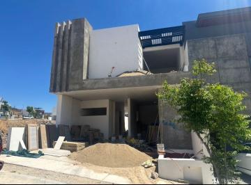 Casa · 267m² · 4 Recámaras · 2 Estacionamientos · Casa en Venta en Lomas Punta del Este Marfil