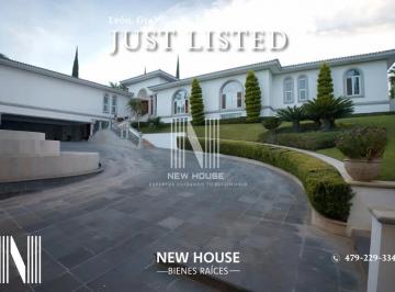 1 · Maravillosa Residencia de Lujo en Venta en Club Campestre