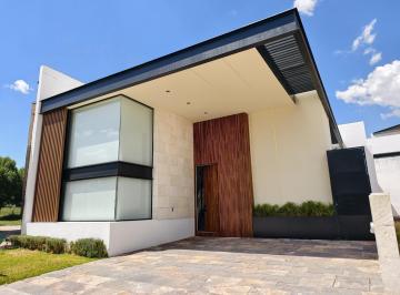 Casa · 330m² · 3 Recámaras · 2 Estacionamientos · Casa Tamarindos