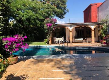 Casa · 151m² · 3 Recámaras · 3 Estacionamientos · Cuernavaca, Una Delicia de Verde