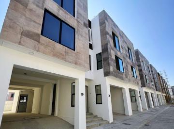 f6b05cccded8d61bb294519e2ba9c8e8c0f12501567e6b5e1f533e313c0f72ae · Casa en Venta (A Estrenar) - Privada Altum Agua Caliente Tijuana Modelo Th5