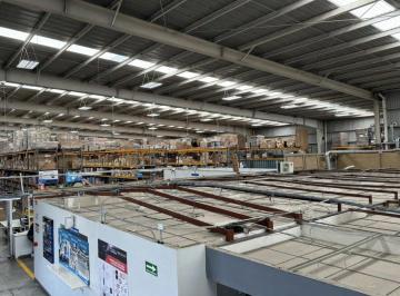 Nave industrial · 3200m² · 6 Estacionamientos · Nave Industrial Toluca 3200 m²