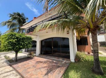 Casa de 5 habitaciones, Alvarado · Casa Frente Al Rio en Paraiso del Estero