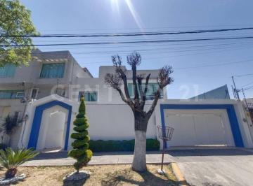 Casa en Venta en Ciudad Satélite, Naucalpan · Casa en Venta en Ciudad Satélite, Naucalpan, Edo. Méx