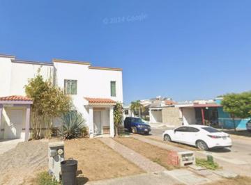 Casa de 1 habitación, Mazatlán · ¡Aqui Esta! Bienvenido a Este Hogar Increiblemente Comodo Ubicada en Mazatlan Sinaloa Fracc.