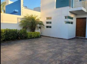 Casa · 180m² · 3 Recámaras · 2 Estacionamientos · Venta de Casa Ecológica en Residencial Santa Fe (Tlacote)