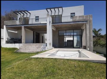 Casa de 4 habitaciones, Cuernavaca · Casa Nueva en Venta, Club de Golf Cuernavaca, Morelos.