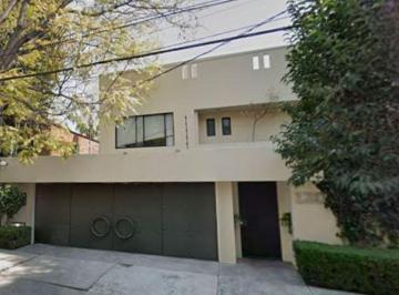 Casa de 4 habitaciones, Miguel Hidalgo · Casa en Venta en Sierra Fría 130, Lomas de Chapultepec, Miguel Hidalgo