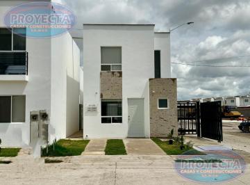 Casa · 70m² · 2 Recámaras · 1 Estacionamiento · Casa en Venta Cerca de La Feria en Calle Privada en Frac. La Cienega II